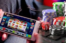 The Thrills and Risks of Playing at Online Casinos The Thrills and Risks of Playing at Online Casinos